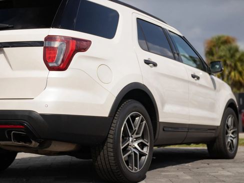 Used 2017 Ford Explorer Sport w/ Equipment Group 401A AWD/4WD image 14