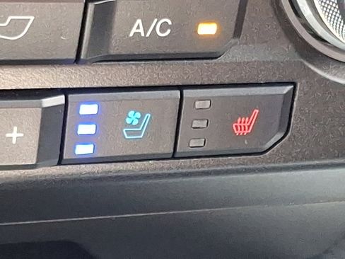 Certified 2020 Ford F150 Lariat w/ Equipment Group 502A Luxury image 25