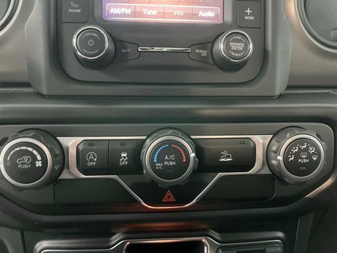 Used 2021 Jeep Wrangler Sport image 16