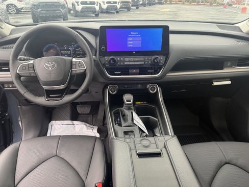 New 2026 Toyota Grand Highlander Limited image 16