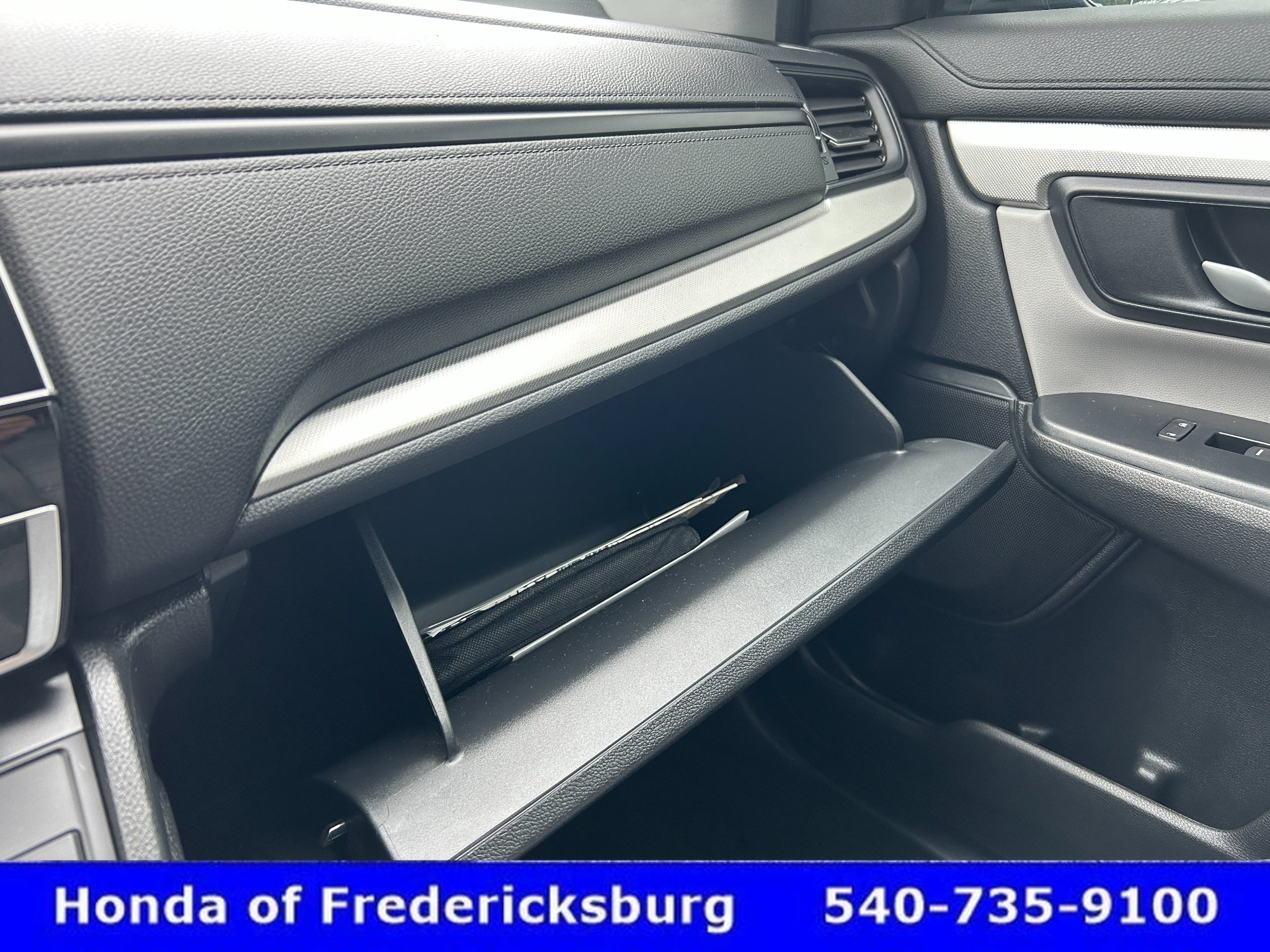 Certified 2019 Honda CR-V LX image 24