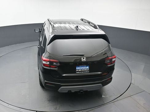 Certified 2023 Honda Pilot TrailSport image 42