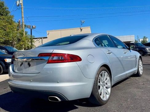 Used 2010 Jaguar XF Luxury image 2