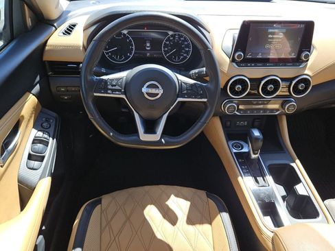 Used 2024 Nissan Sentra SV w/ SV Premium Package FWD image 5