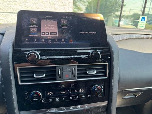 Used 2024 Nissan Armada Platinum w/ Captain's Chairs Package image 11