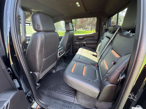 Used 2020 GMC Sierra 1500 AT4 w/ AT4 Premium Package AWD/4WD image 12