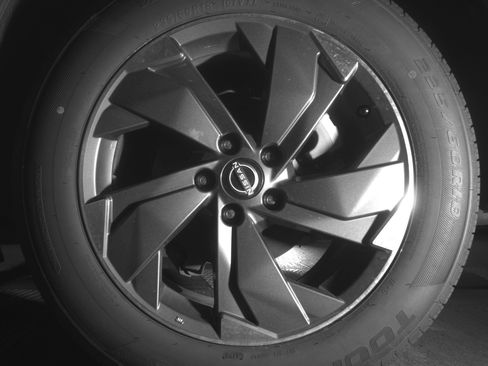 Used 2025 Nissan Rogue SV FWD image 14