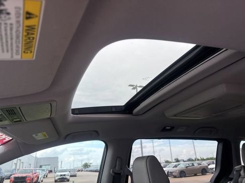 Used 2022 Honda Odyssey Elite image 18