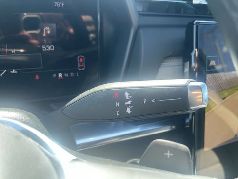 Used 2025 GMC Terrain Elevation AWD/4WD image 30