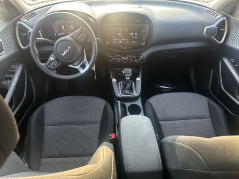 Used 2024 Kia Soul LX w/ Option Group 015 FWD image 22