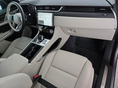 New 2026 Jaguar F-PACE R-Dynamic S image 18