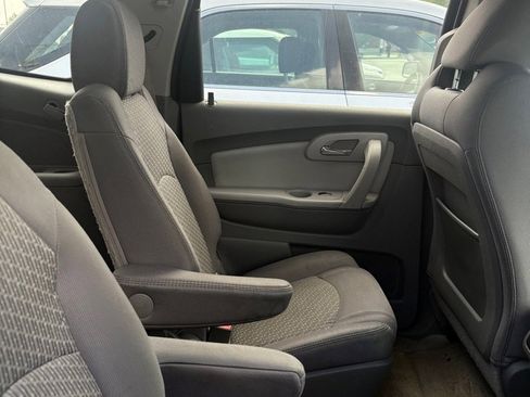 Used 2011 Chevrolet Traverse LT w/ Personal Connectivity Package AWD/4WD image 14
