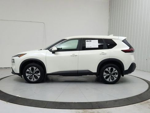 Used 2023 Nissan Rogue SV FWD image 4