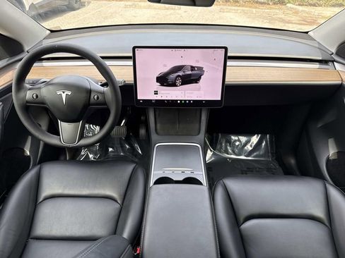 Used 2024 Tesla Model Y Long Range AWD/4WD image 20