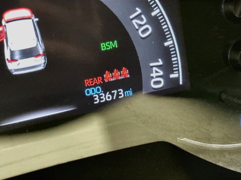Used 2024 Toyota RAV4 XLE w/ Convenience Package AWD/4WD image 19
