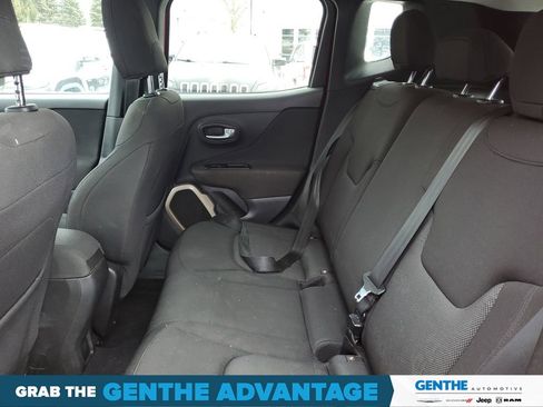 Used 2016 Jeep Renegade Latitude AWD/4WD image 19