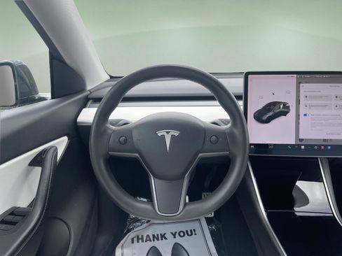 Used 2020 Tesla Model Y Performance AWD/4WD image 24