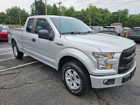 Used 2015 Ford F150 XL w/ Equipment Group 101A Mid AWD/4WD image 3