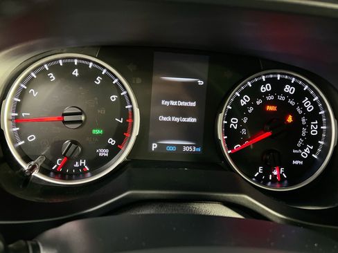 Used 2022 Toyota RAV4 XLE Premium image 21