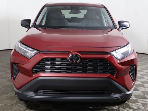 Used 2024 Toyota RAV4 LE image 8