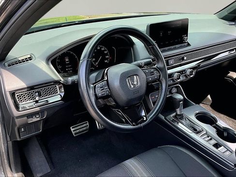 Used 2025 Honda Civic Sport image 14
