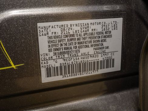 Certified 2025 Nissan Sentra S image 18