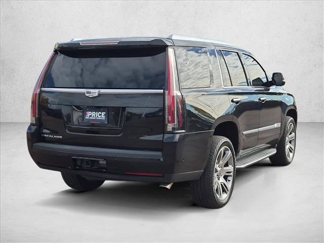 Used 2017 Cadillac Escalade Luxury AWD/4WD image 5