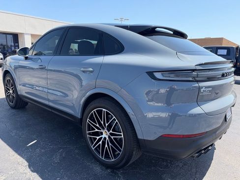 Used 2024 Porsche Cayenne Coupe AWD/4WD image 15