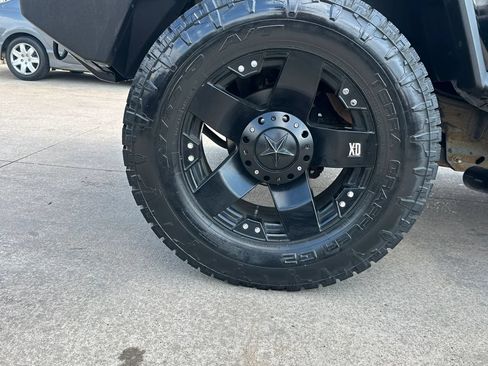 Used 2004 HUMMER H2 AWD/4WD image 22