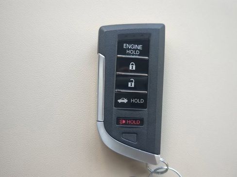 Certified 2025 Acura TLX w/ Technology Package image 24