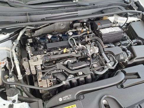 Used 2024 Toyota Corolla LE FWD image 29