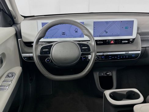 Used 2024 Hyundai Ioniq 5 SEL image 17