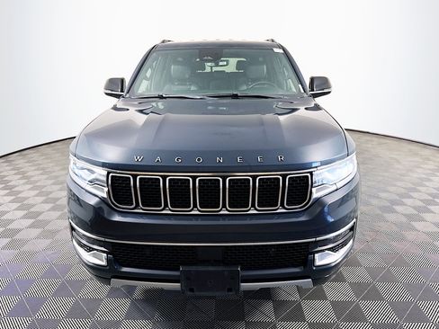 Used 2023 Jeep Wagoneer L Series II RWD image 2