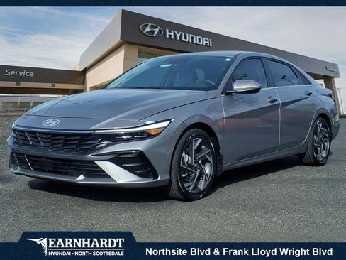Certified 2025 Hyundai Elantra Limited image 1