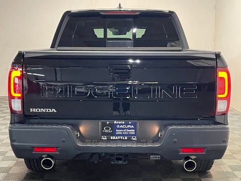 Used 2025 Honda Ridgeline Black Edition image 21