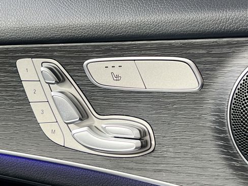 Used 2022 Mercedes-Benz GLC 300 4MATIC SUV image 20