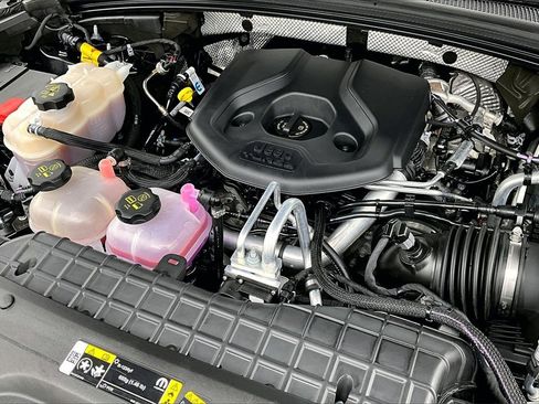 Used 2022 Jeep Grand Cherokee Limited 4xe w/ Luxury Tech Group II image 34