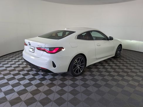 Used 2025 BMW 430i Coupe w/ Convenience Package image 7