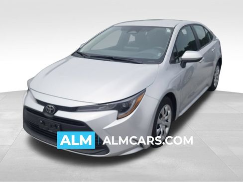 Used 2024 Toyota Corolla LE FWD image 1