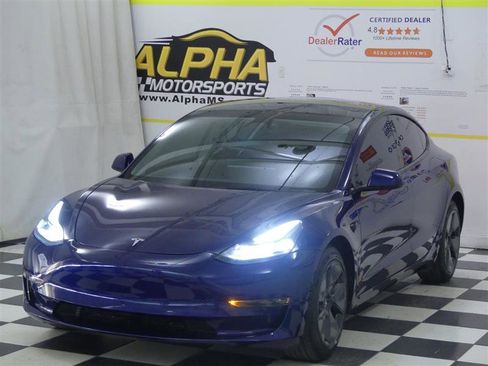 Used 2023 Tesla Model 3 Standard Range RWD image 3