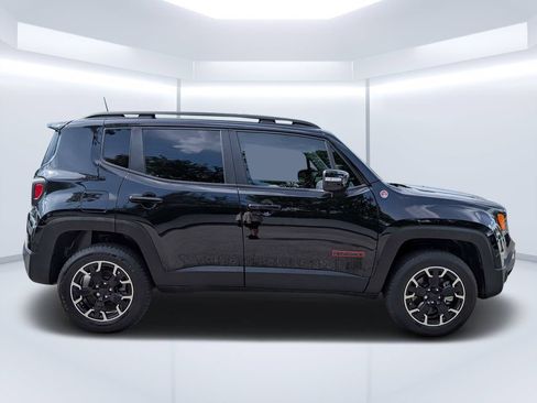 Used 2023 Jeep Renegade Trailhawk w/ Sun/Sound Group AWD/4WD image 2
