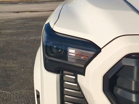 Used 2024 Toyota Tacoma SR image 10