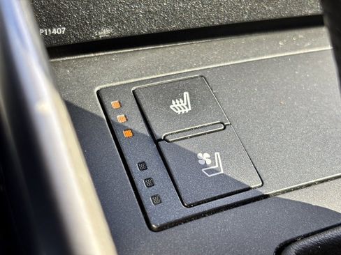 Used 2017 Lexus IS 200t image 26