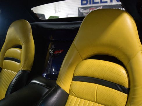 Used 1998 Chevrolet Corvette Convertible w/ Memory Pkg image 40