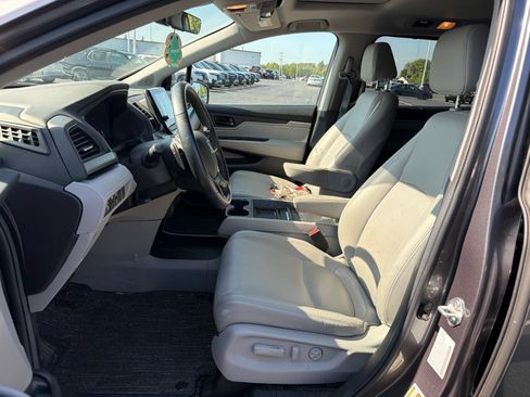 Used 2024 Honda Odyssey EX-L image 10