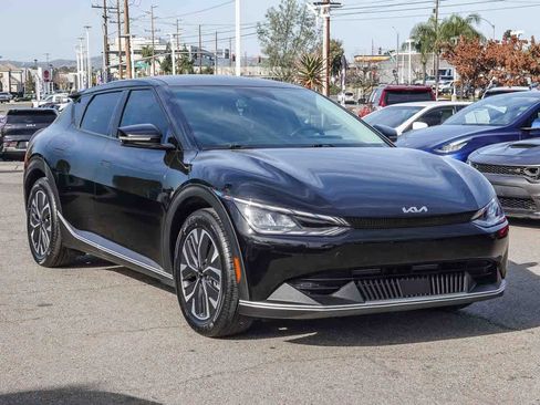 Used 2024 Kia EV6 Light image 3