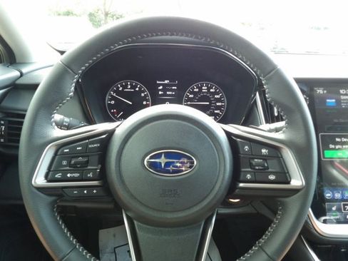 Used 2025 Subaru Outback Premium w/ Popular Package #1 AWD/4WD image 17