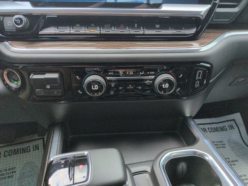 Used 2023 Chevrolet Silverado 1500 RST w/ Rally Edition AWD/4WD image 18