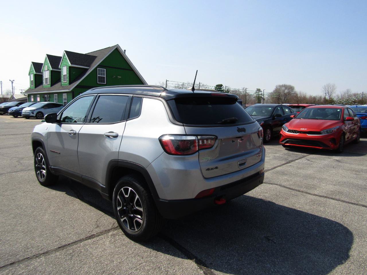 Used 2020 Jeep Compass Trailhawk AWD/4WD image 5