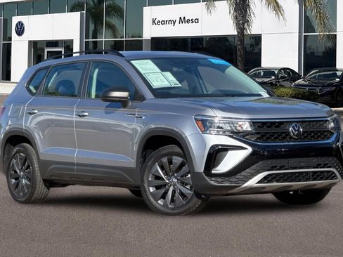 Used 2023 Volkswagen Taos S image 2